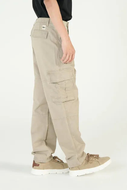 BAGGY FIT CARGO TROUSER